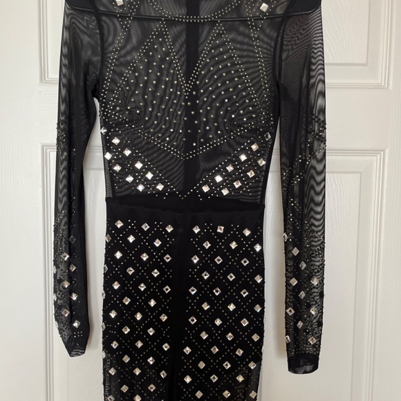 Clothes - Picture 4 of 4